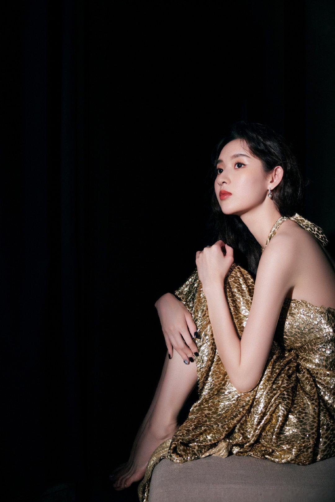 #王玉雯#🤍Quietbutglowing安静亦有光芒于岁月里慢慢绽放​
