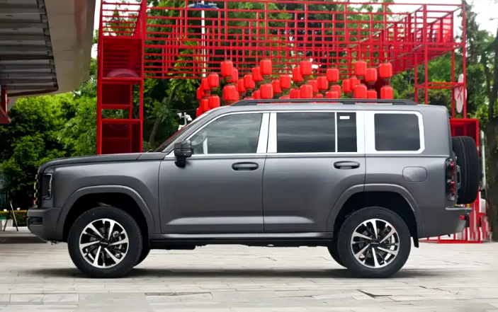 哈弗官宣：全新H94月28日上市从外观来看，2026款哈弗H9整体设计与现款车