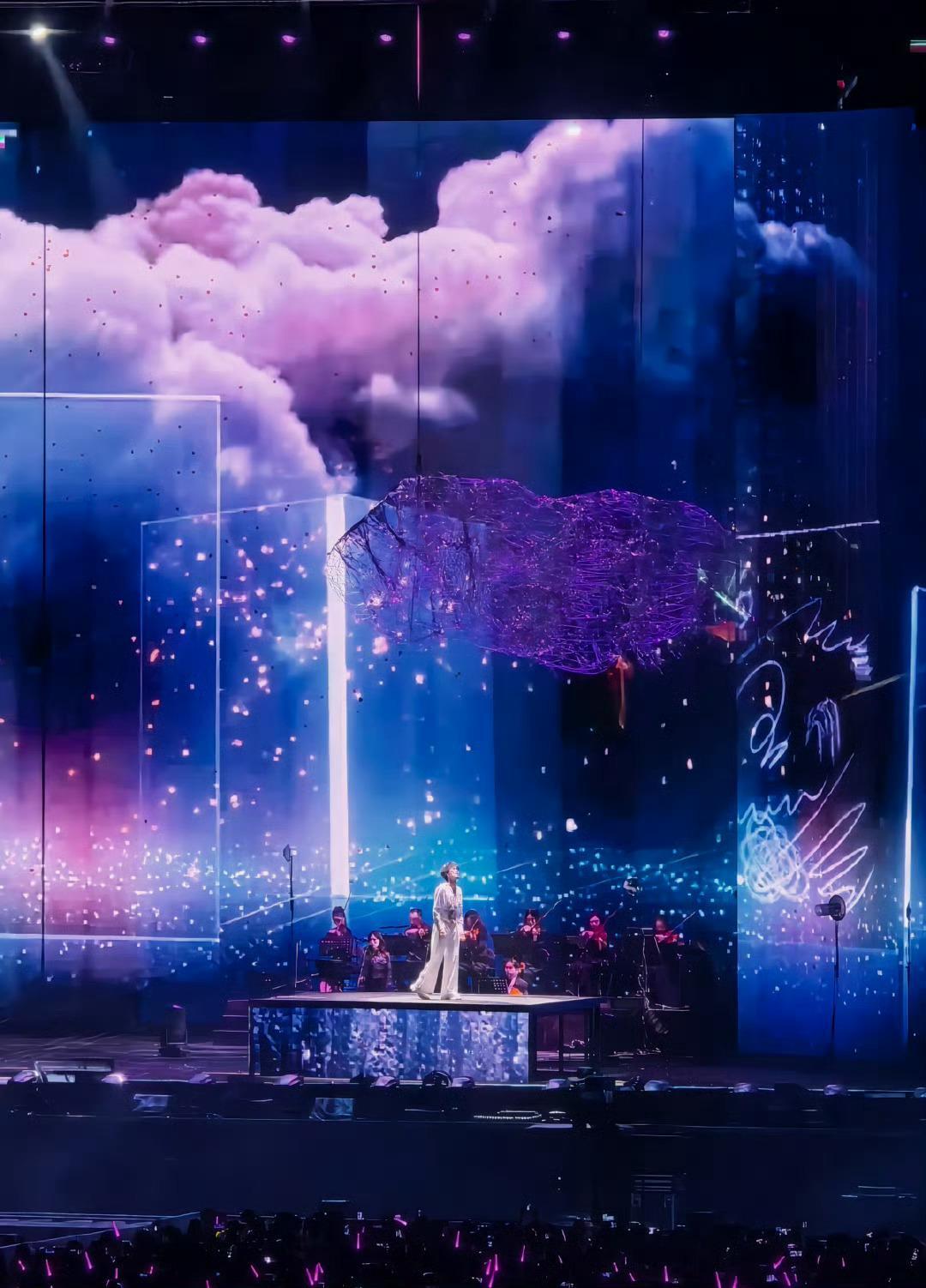 周传雄演唱会夯爆了老辈子出手就是王炸！周传雄贵阳巡演首站诚意拉满，新歌首唱、三场