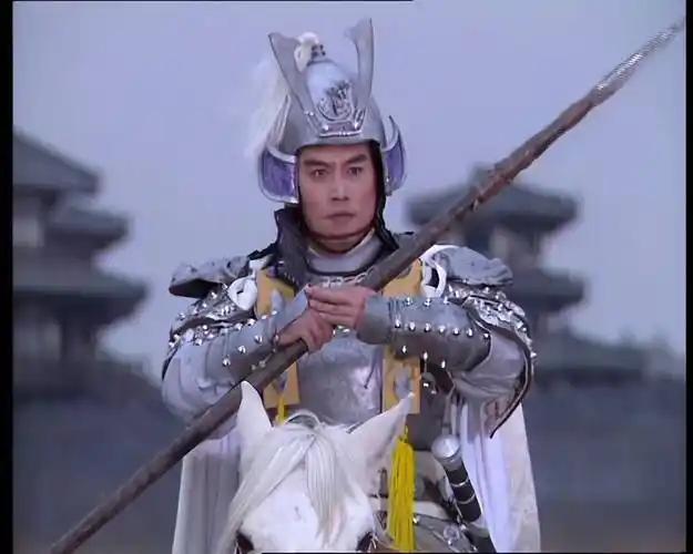 他虽位列五虎上将，却是个十足的“水货”？名气很大战斗力却不足三国故事里，五虎