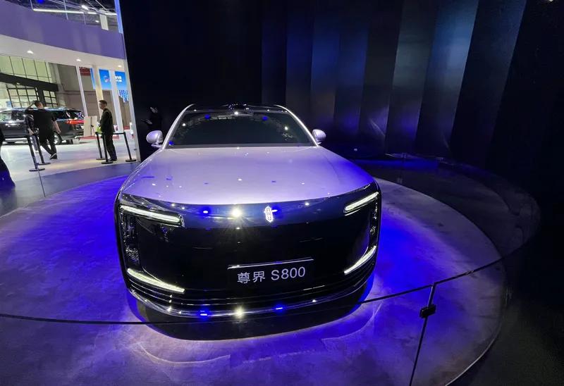 尊界S800在哪几个方面有点东西尊界S800在这几个方面还挺有料。智能化体验