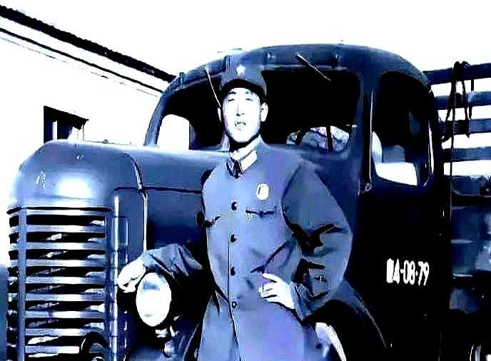 很多在部队开了多年车的战友，回到地方后，参加驾驶员资格考试的时候，会遇到一个共同
