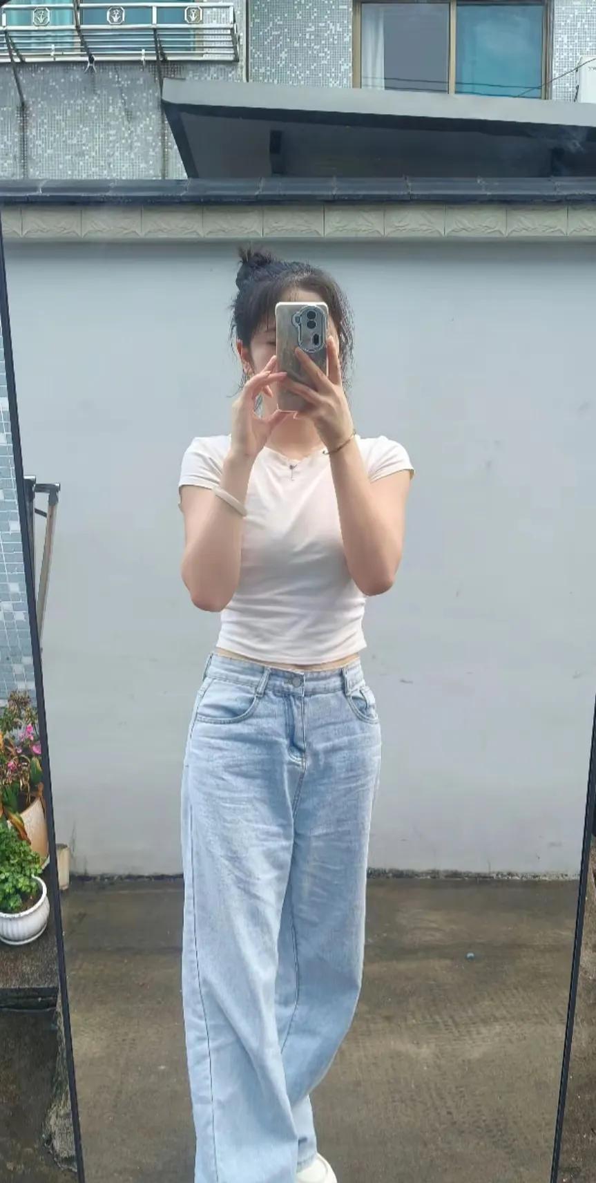 大城市的打拼真不容易村里刘姨说女儿在北京工作一般听到在北京工作都觉得很历害