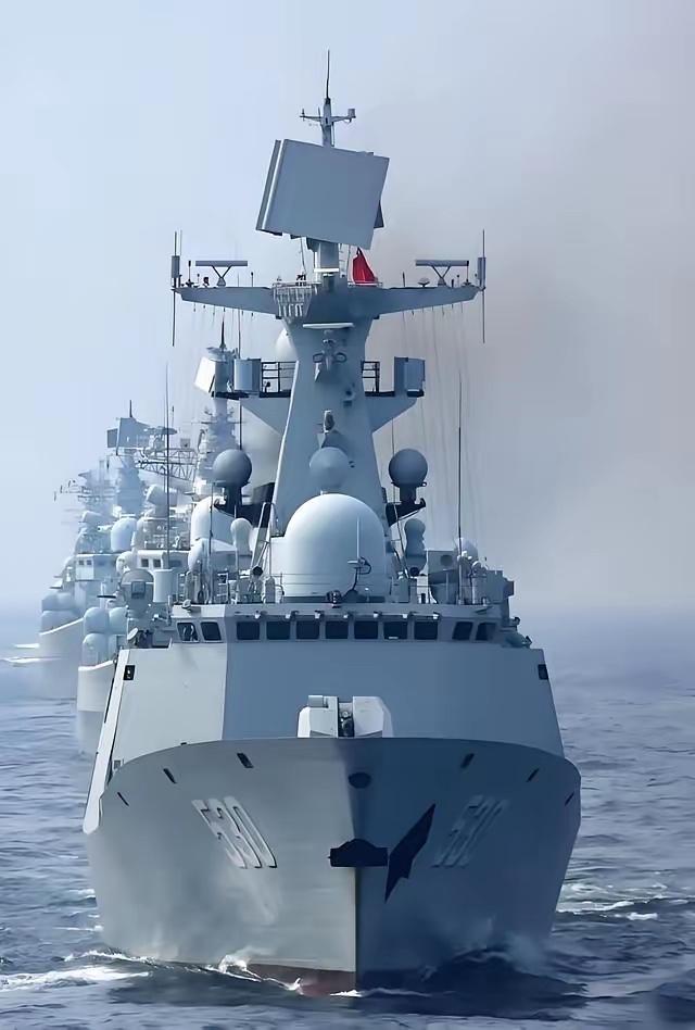 美国要求中国停止扩军。一位美国上将曾公开呼吁中国停止扩军，理由竟然是“中国的海军