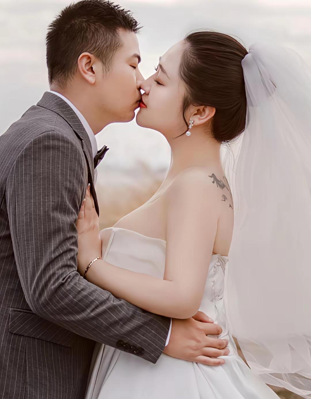 修图师说，我已经尽力了？太难为我了[大哭][大哭][大哭]