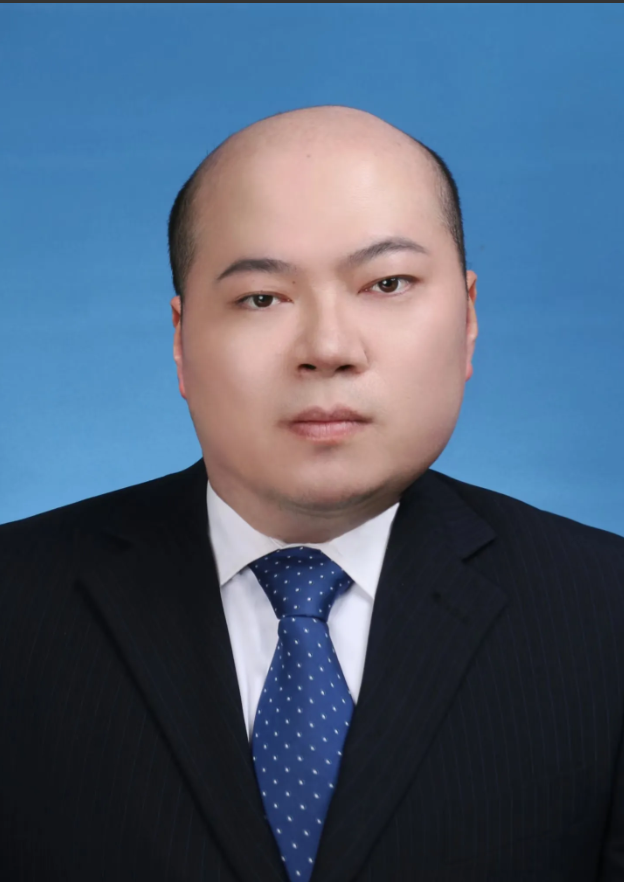 林绍珍，才34岁左右，教授，博导，本科和博士都毕业于清华大学，毕业时间分别为20