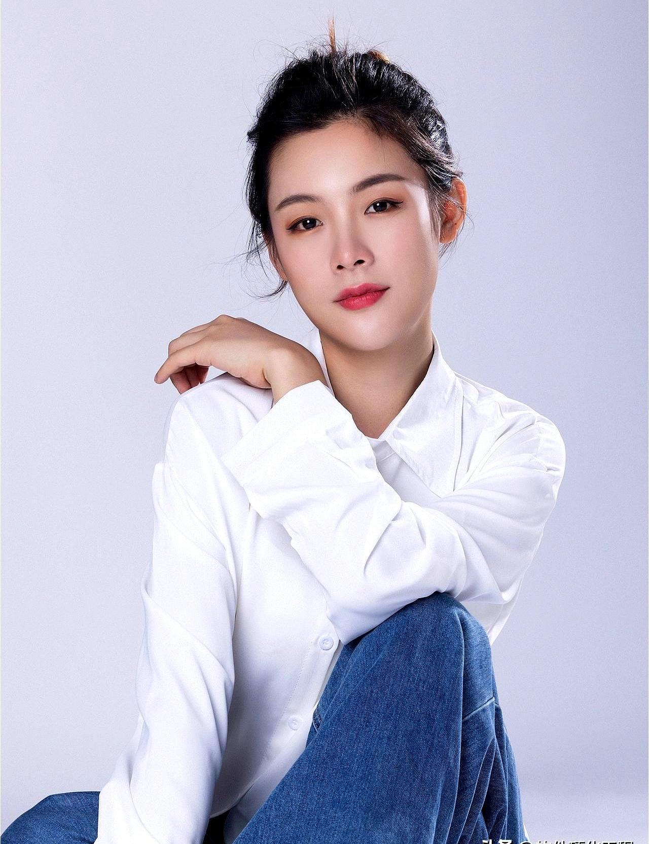 吴京、谢霆锋、李连杰三个加起来，春节档竟没打过一头熊。院线给足了面子，开局