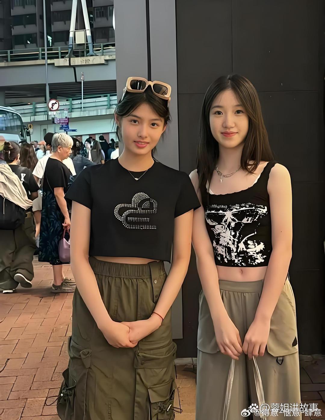 和路人同框合照，艾米美得太突出了​​​