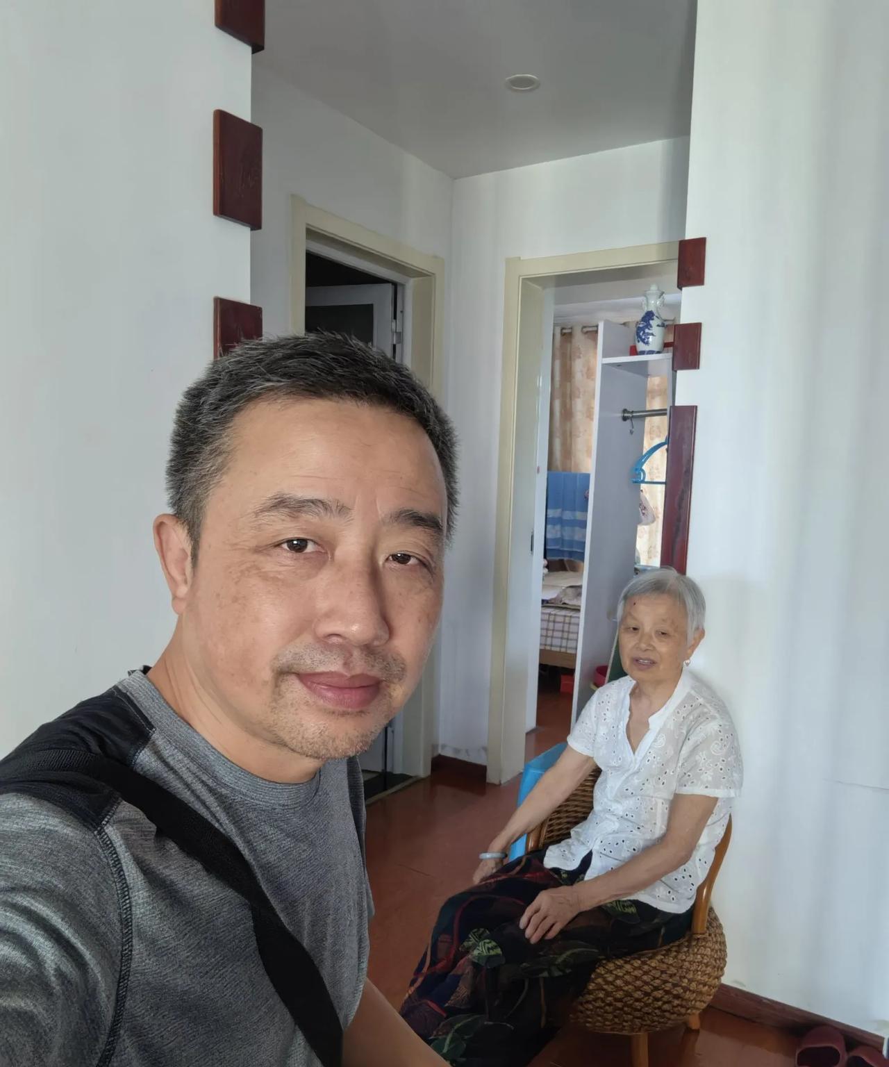 2025年8月21日是个值得纪念的日子，终于在这一天开始躺平，离退休也就七个月时
