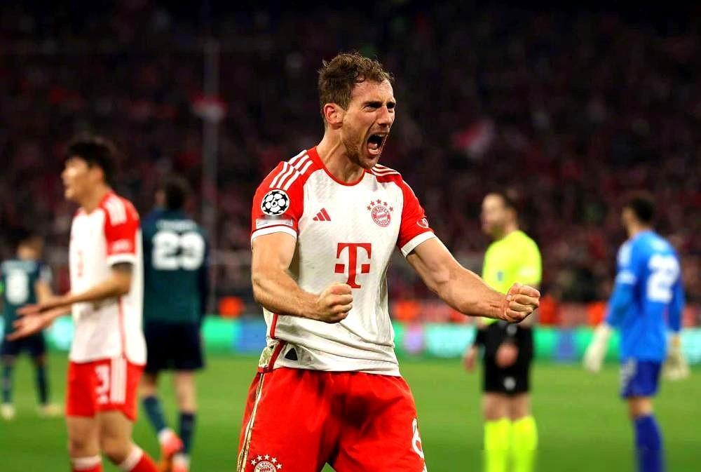 每次看巴斯托尼，看他一个后卫带球从后场冲到前场，我都觉得这小伙子能扛起咱们的旗很