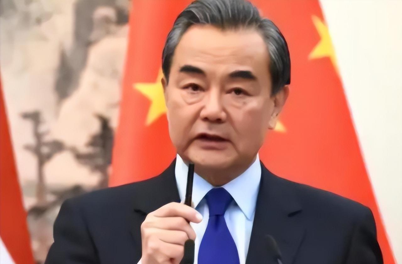 🌞40000人阵亡，100艘战舰会被击沉？美媒表示，台海开战解放军伤亡惨重