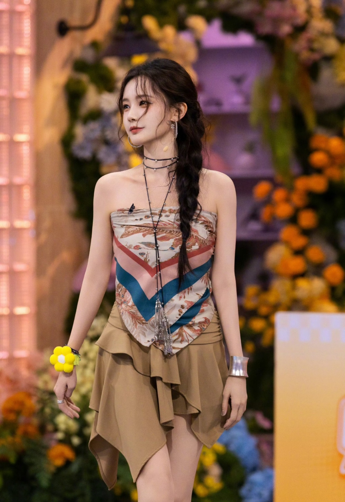 李一桐太美啦，果然拍摄基础，人就不基础！！我有这么美的脸，我天天拍照！