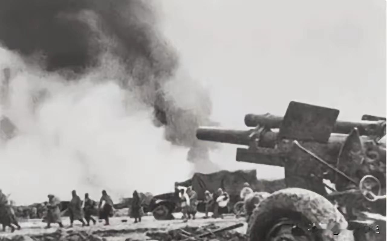 1948年，双堆集战役，我军排以上干部都伤亡，突然，17岁副排长站出来说：“别慌