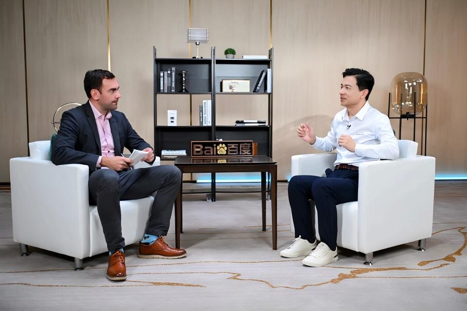 【李彦宏《时代》发声：中美AI路径不同，中国的答案是“解决真问题”】 当《时