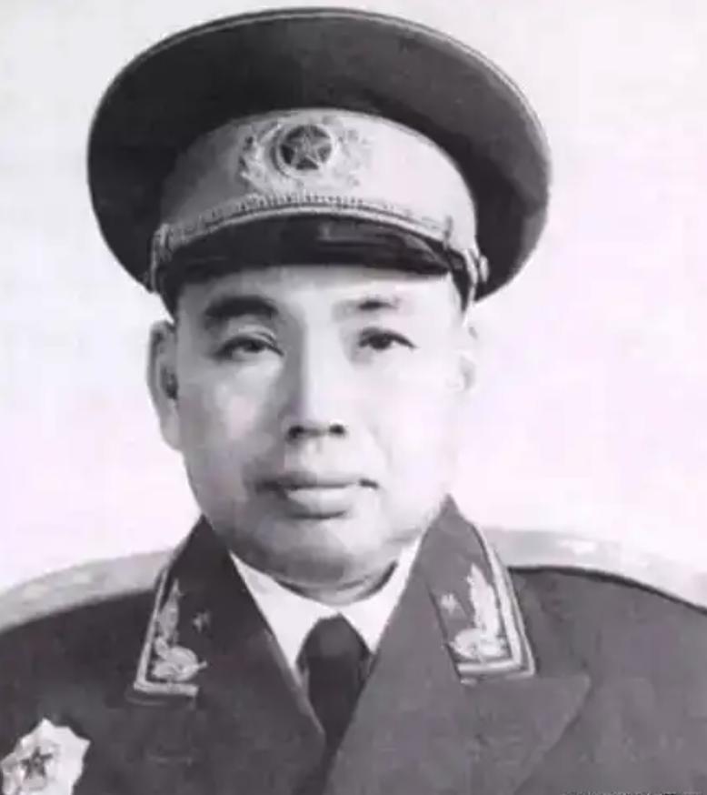1967年10月，许世友吼道：“不见！”保卫人员小声说：“是陶勇的四个孩子。”他
