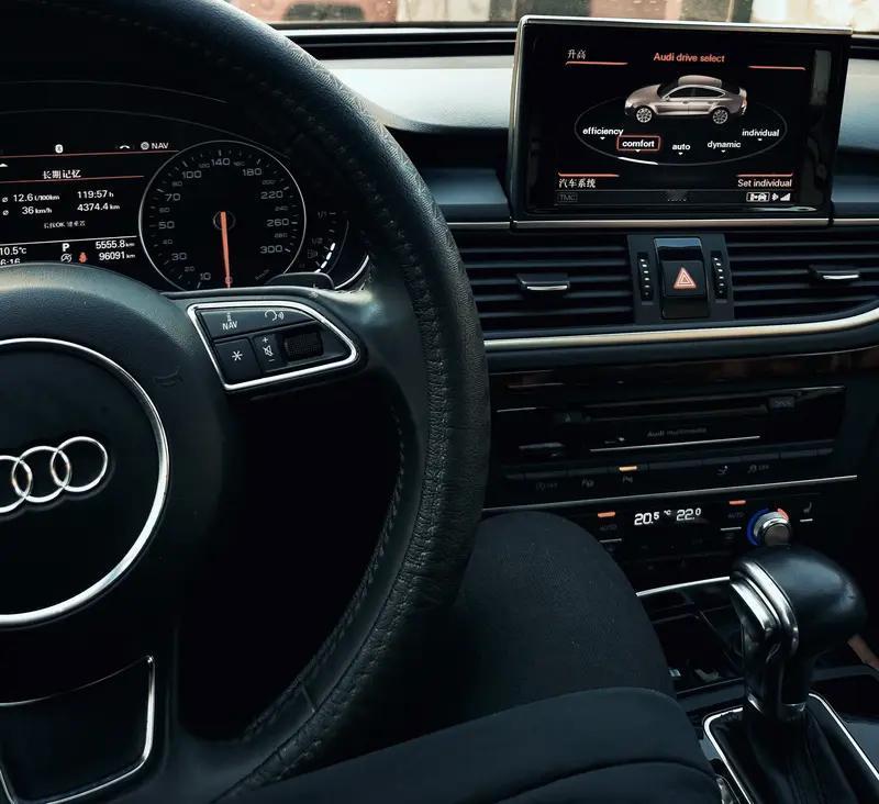 喜欢换车的人其实，一般都不是工薪家庭。以我们公司为例的话，基本一台车至少要