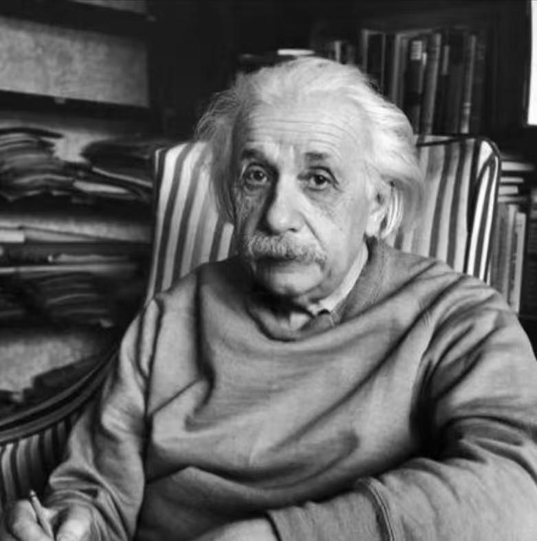 著名科学家爱因斯坦曾在日记里写下：中国人“智力低下”、“劣等民族”、“像牲畜一样