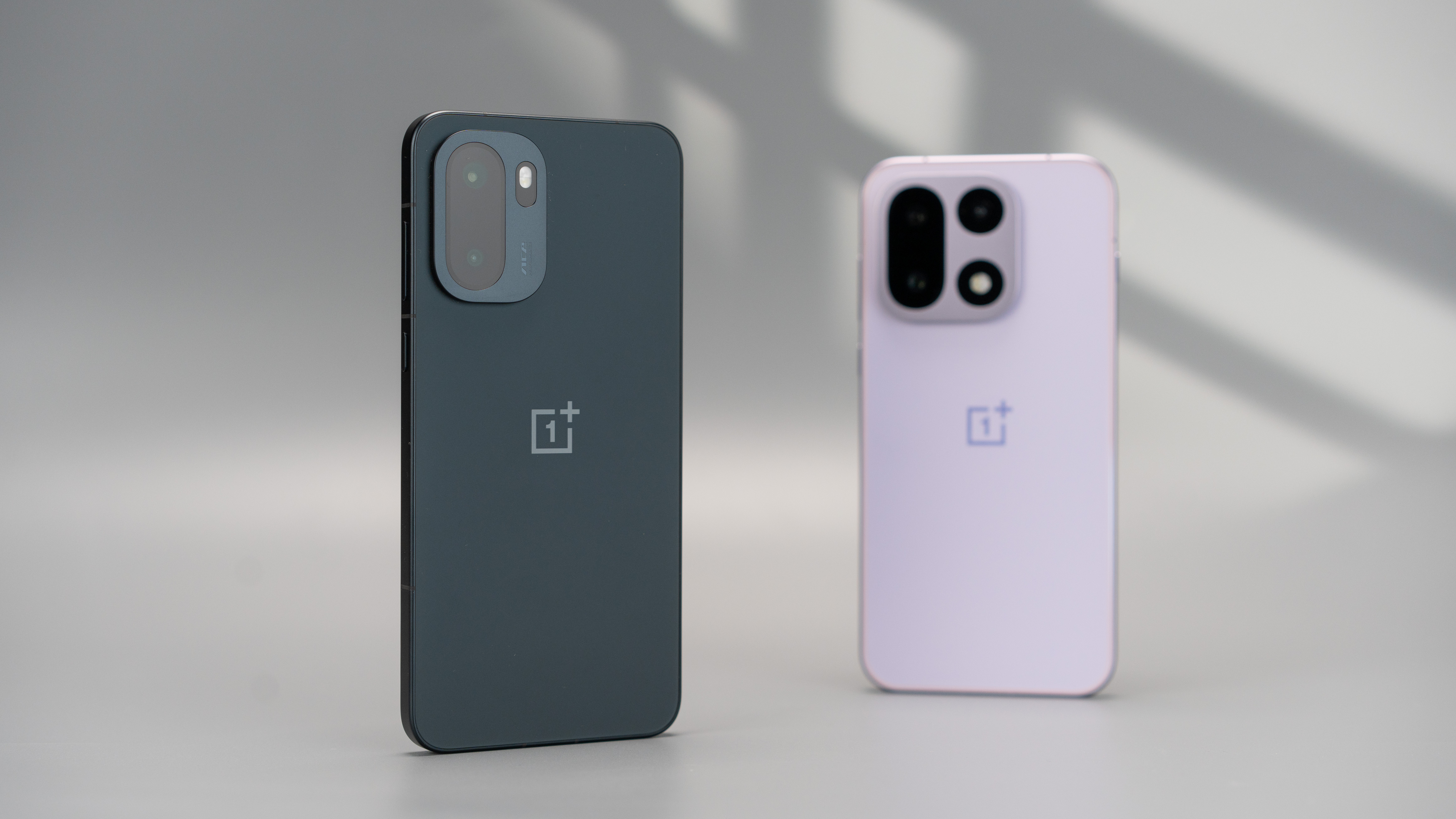 一加15和一加Ace6和我们见面了，我也好好体验了一段时间，“双拳齐出”的含金