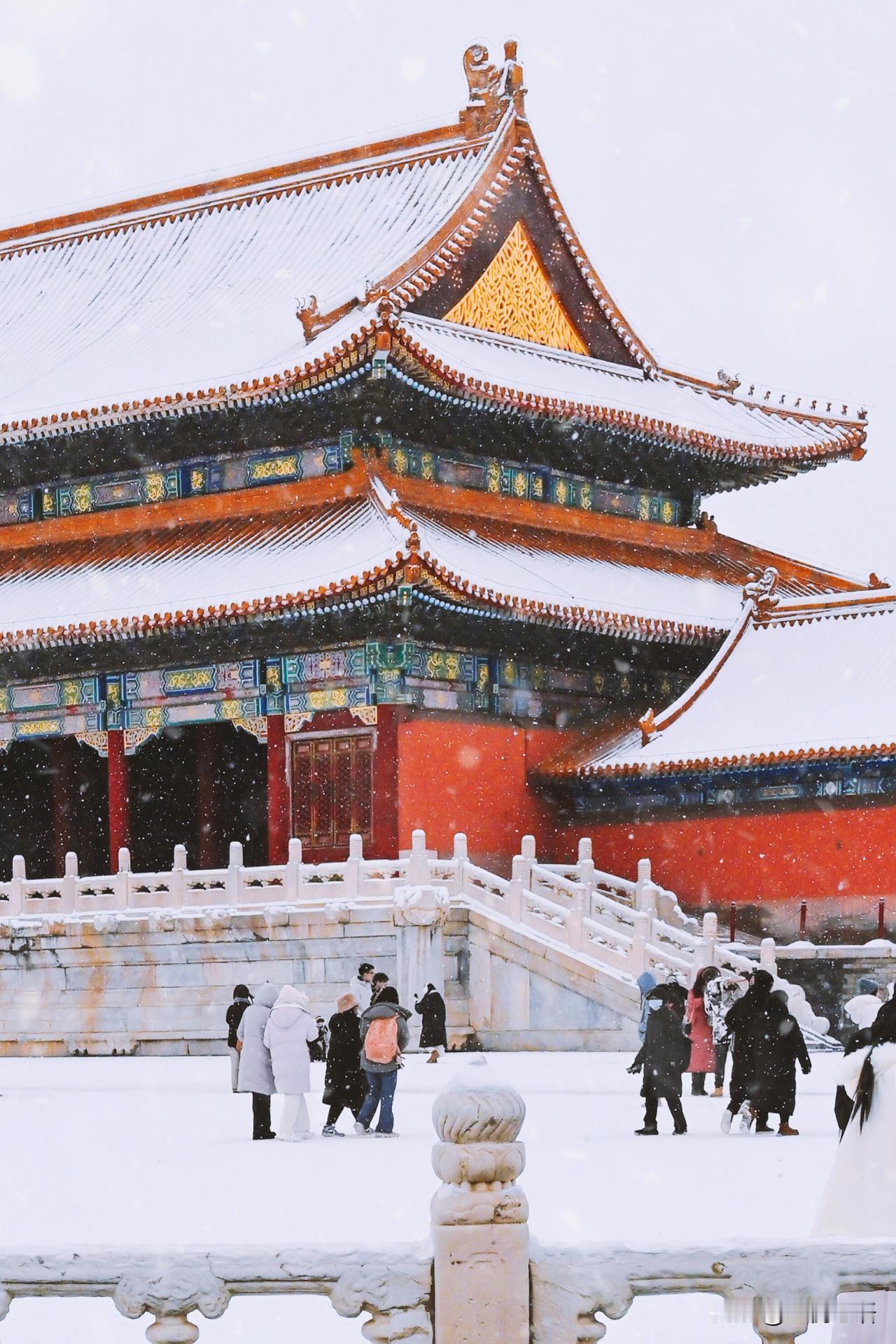 别让前程，辜负了眼前的四季到底什么伟大前程，值得把四季都错过？在北京打拼