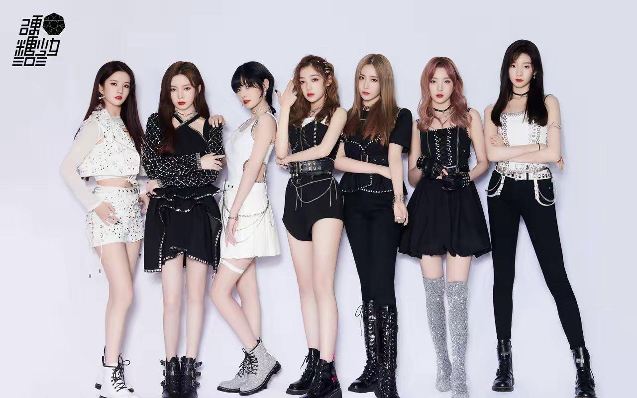 这群女孩好像只认识张艺凡啊