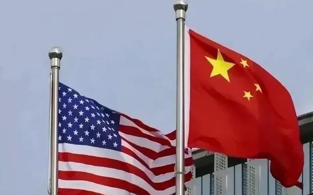 美国对中国有两怕:从当前来看,美国主要怕被中国超越,失去世界第一的宝座,霸权倒塌