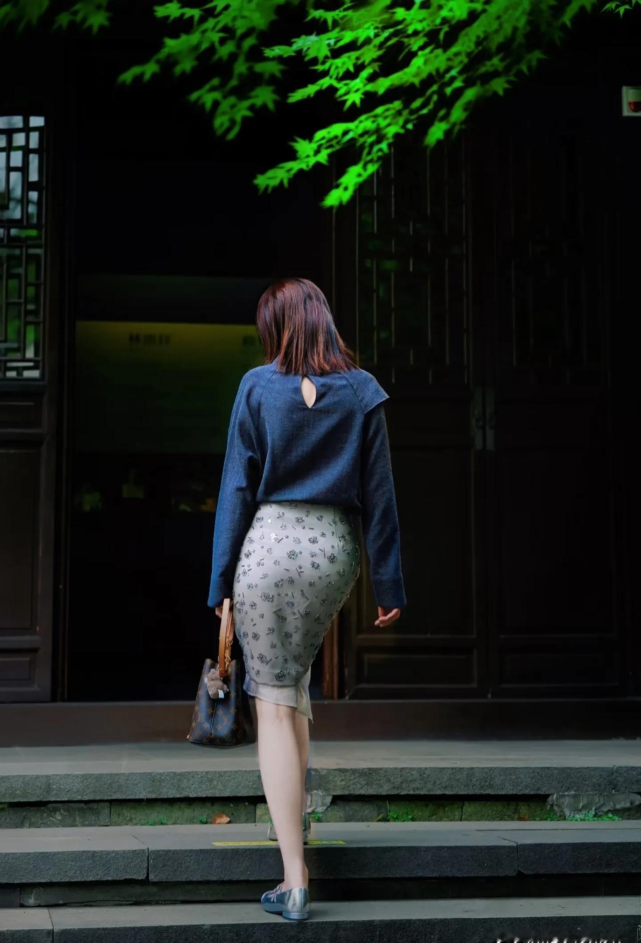 闺蜜列了七条，统计师一算：全国只剩0.3%男人合格。我劝她先删“必...