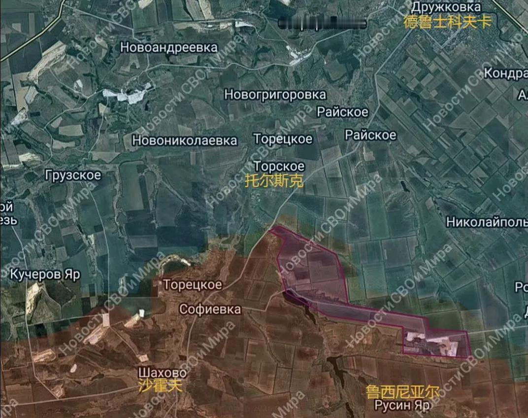 俄军中部集群在鲁西尼亚尔以北占领了15.5平方公里地盘，逼近托尔斯克。俄军中部