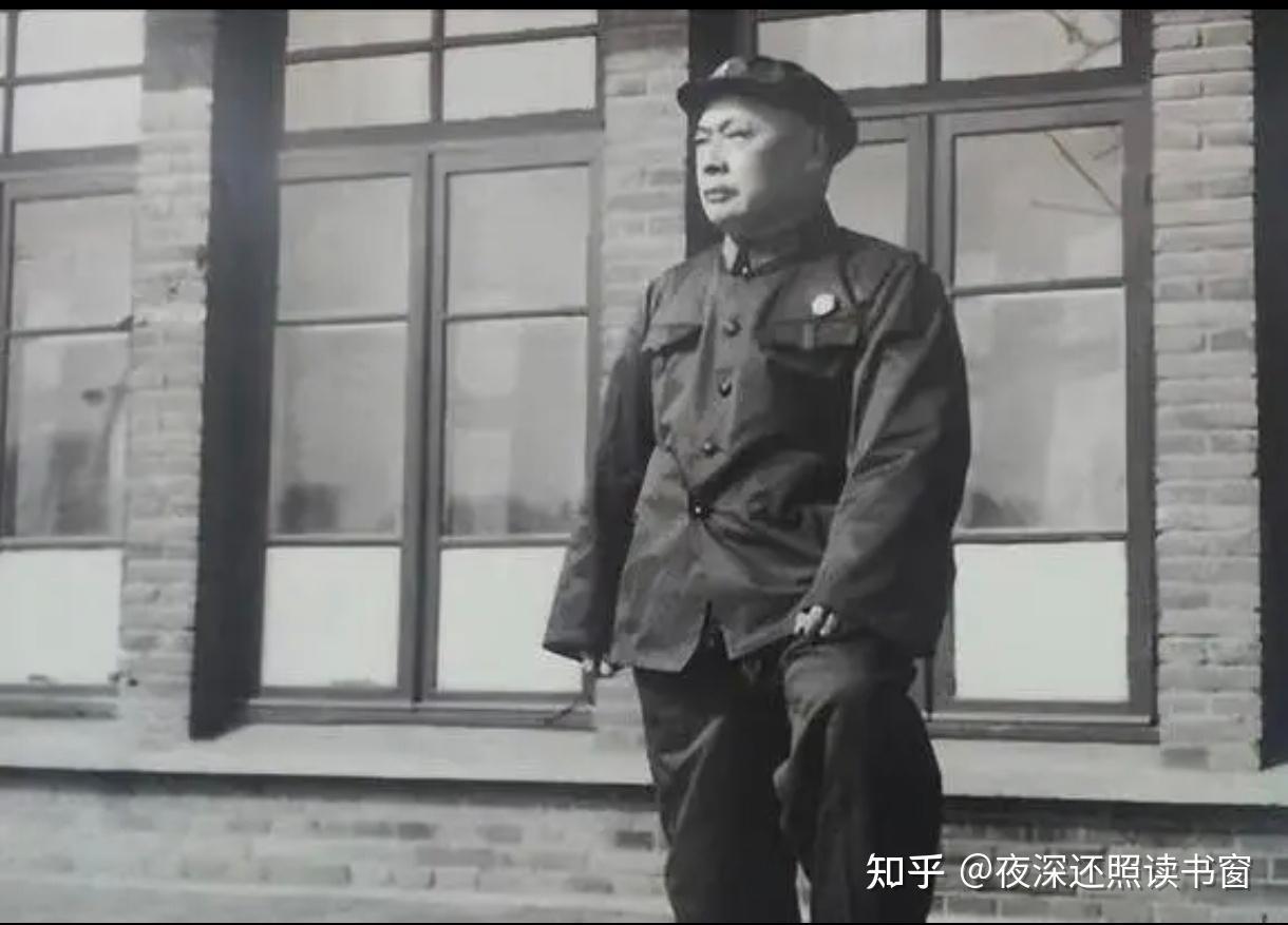 建国前，陈老总的诗有文学价值；建国后，陈老总的诗有史料价值。有道是文章