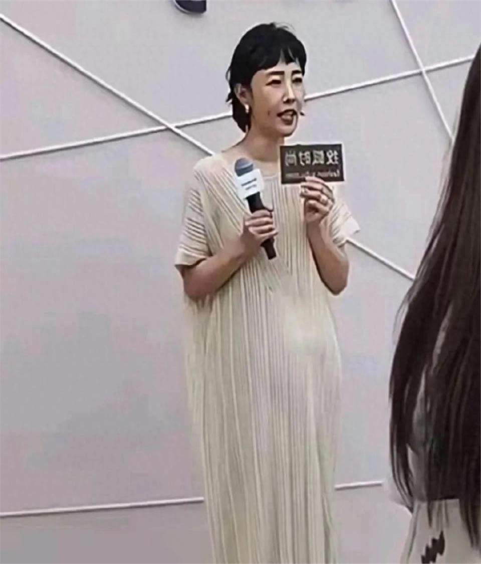 天哪，漂亮的白百何怎么变成这样了呢？