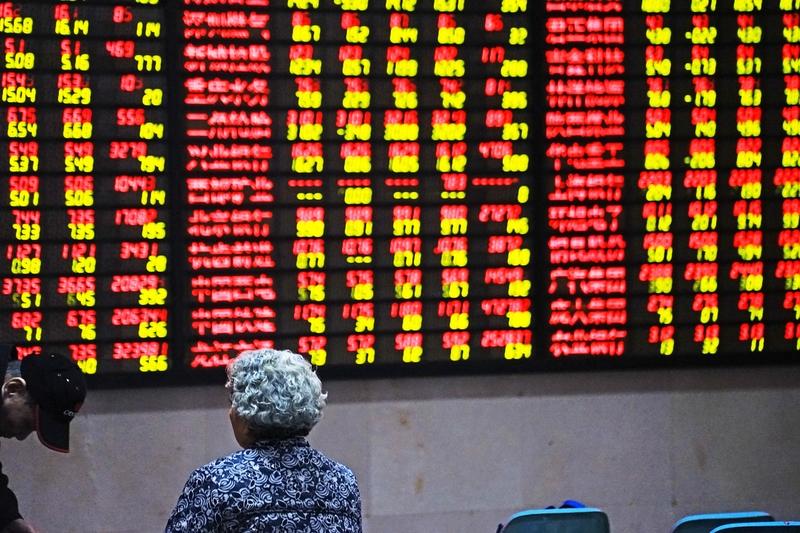 马年股市的结构性行情与上一个马年的全面牛市截然不同，如今更像是“政策托底下的结构