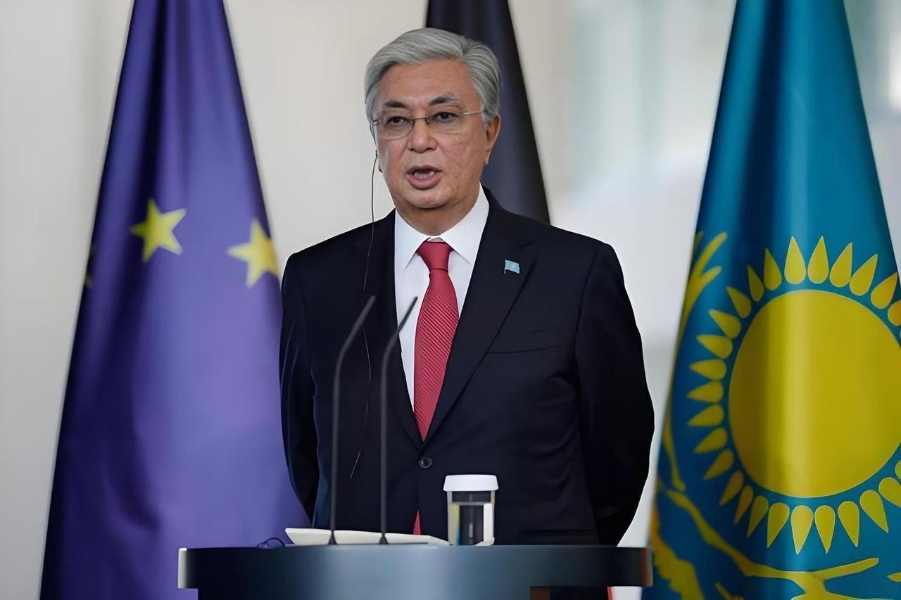 哈萨克斯坦急迫发声，将不会成为任何武装的当事方是为什么？第一、小国哈萨克斯坦