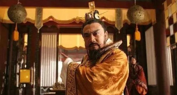 唐中和四年，黄巢军竟一夜之间大败。不料，外甥林言临阵叛变，亲手斩杀黄巢兄弟7人，