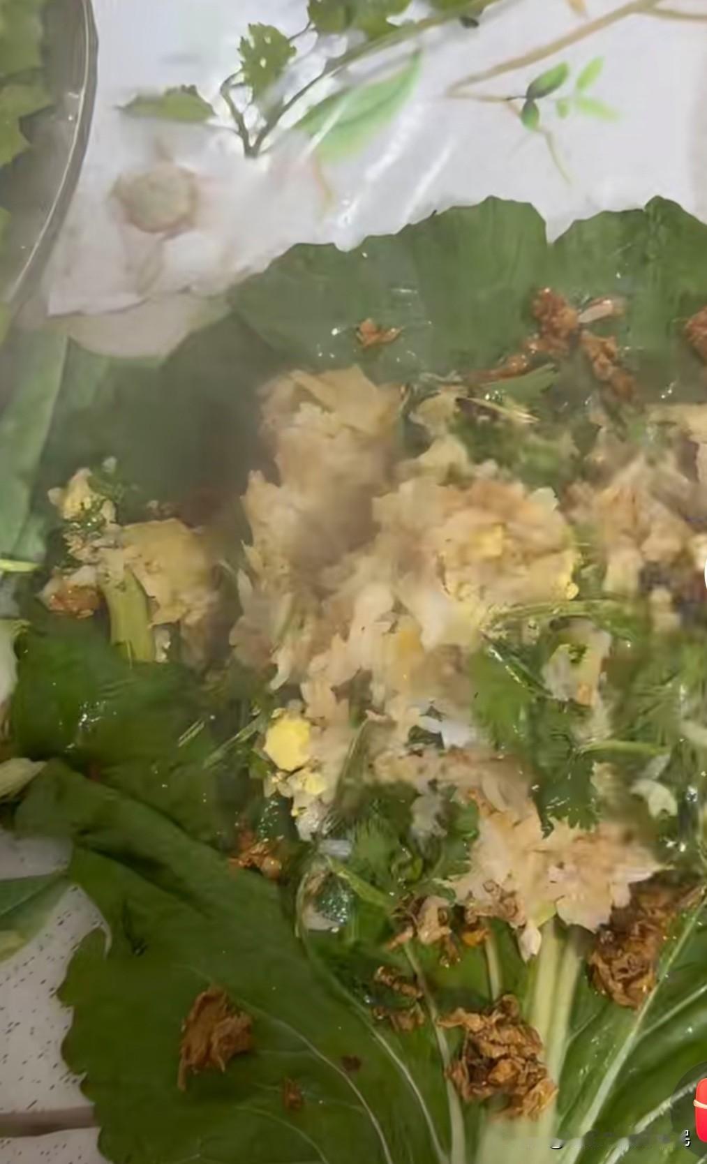 总是看到“大饭包”这种食物，但是从来也没有吃过，看着是很丰富，仿佛可以包一切。