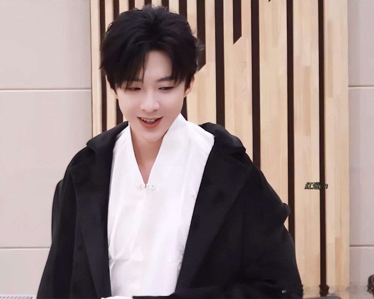 ||你是我活力的来源每天从你的笑容中吸取满满的正能量以应付一天的挑战刘宇宁