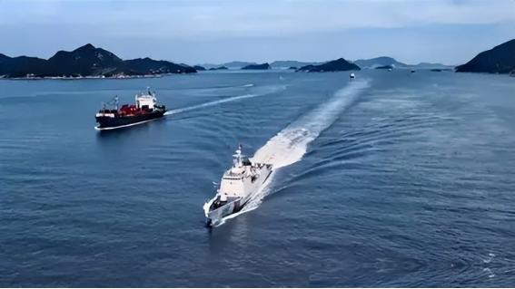 中美要是开战了，中国沿海被炸怎么办？戴旭上校一句话，让大家放心不少，如果中美