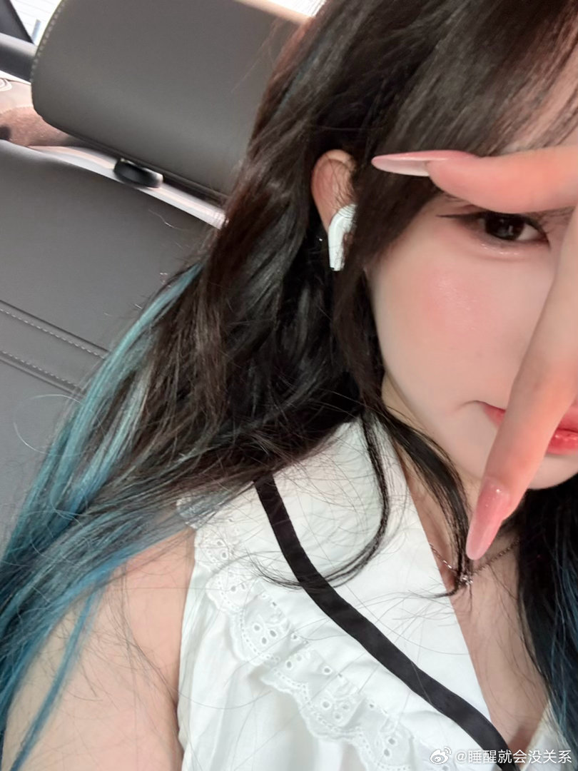 惨遭堵车。​