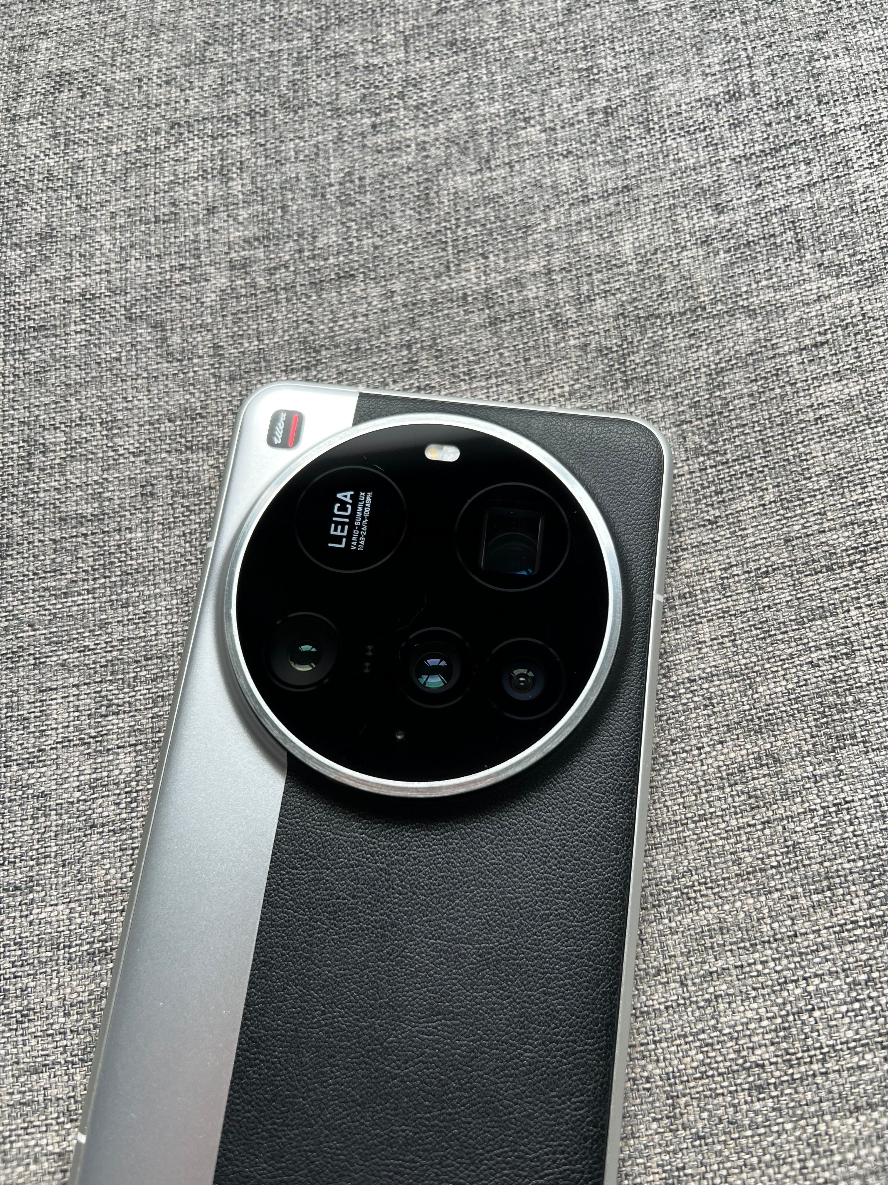 小米15Ultra16+512G经典黑银，屏幕完美，外壳磕碰(镜头小划痕不