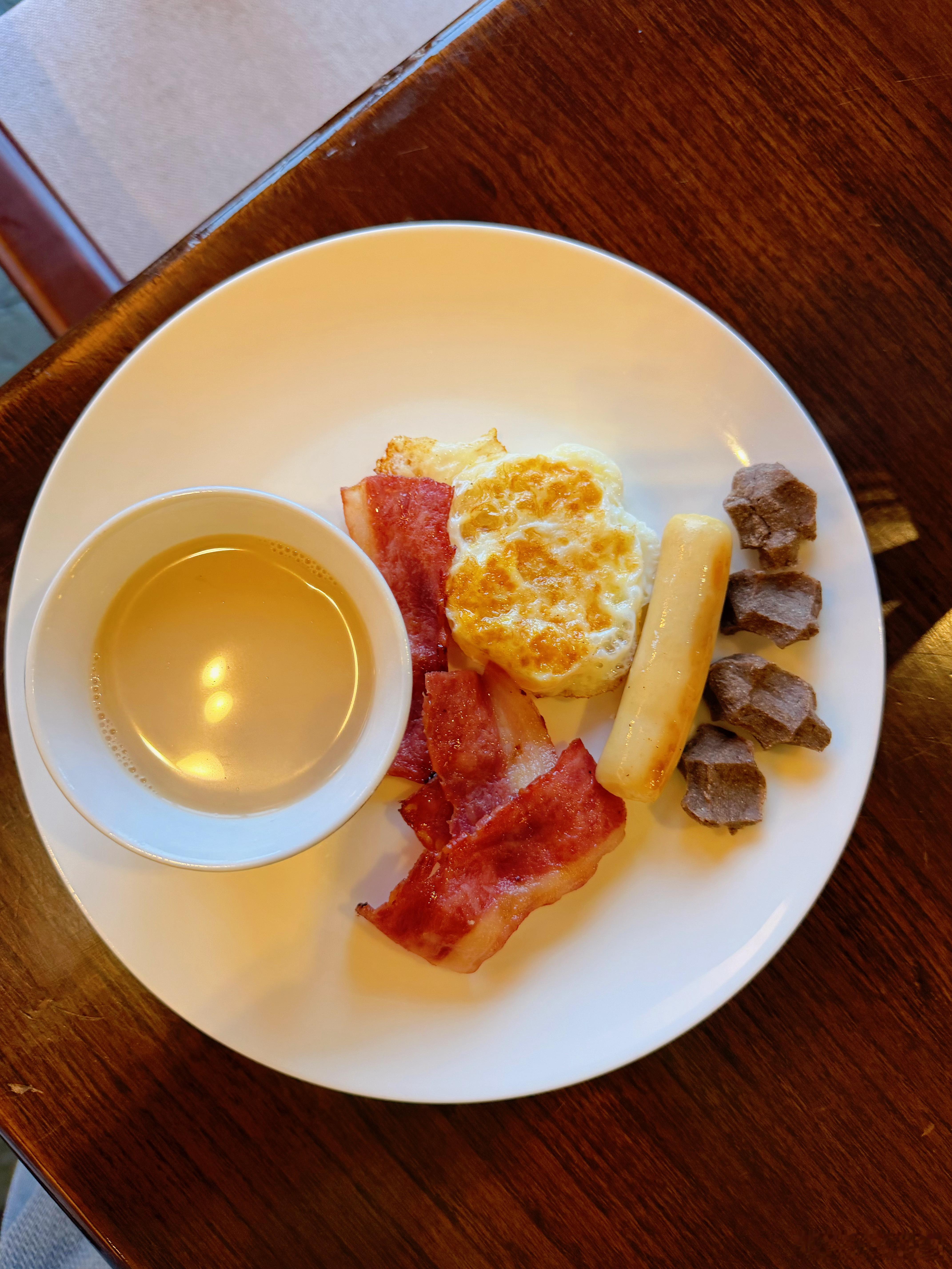 今日早餐，糌粑酥油茶