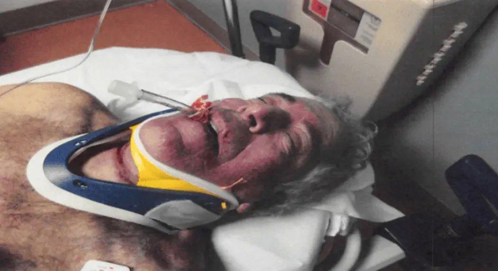 传闻爱泼斯坦没有死？马上他上吊身亡后的照片就曝光了！现在整个西方的舆论旋涡，就只