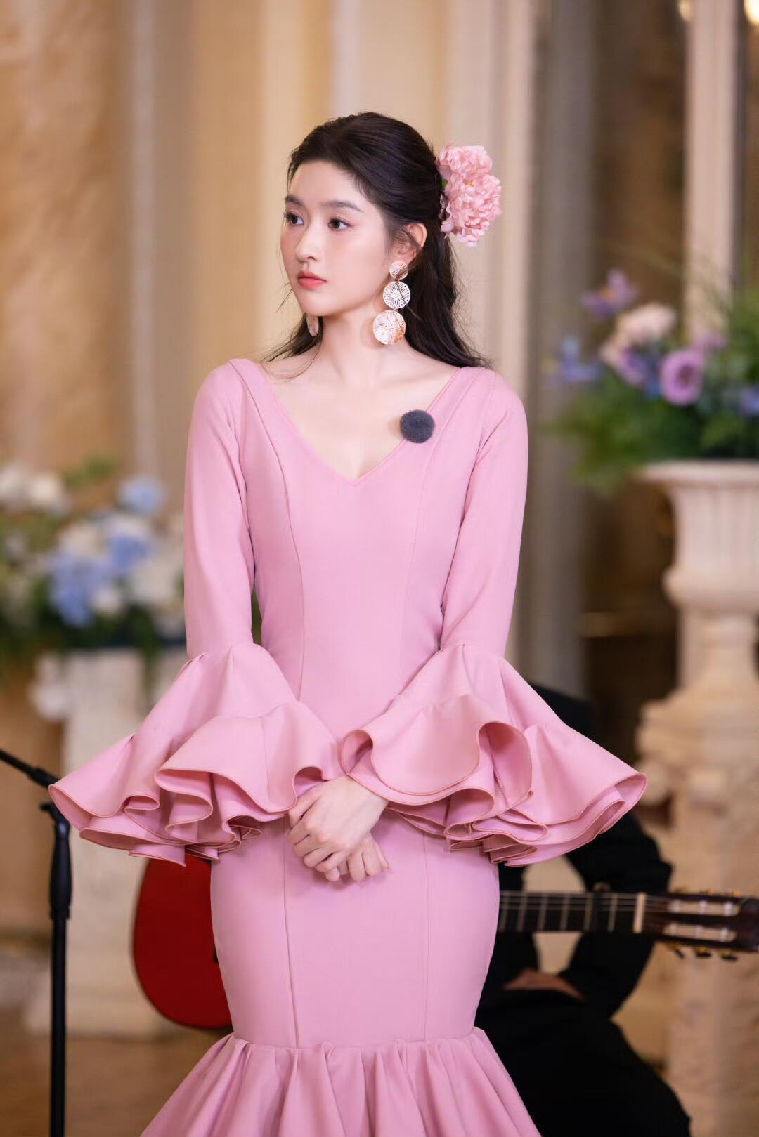 妈耶，王姐身材这么好嘛？！​​​