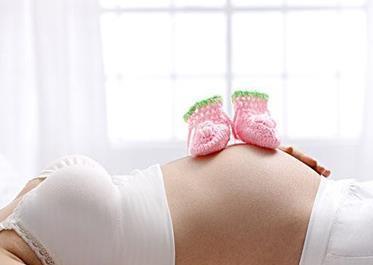 剖腹产一年后意外怀二胎, 宝妈坚持不放弃结果不幸离世