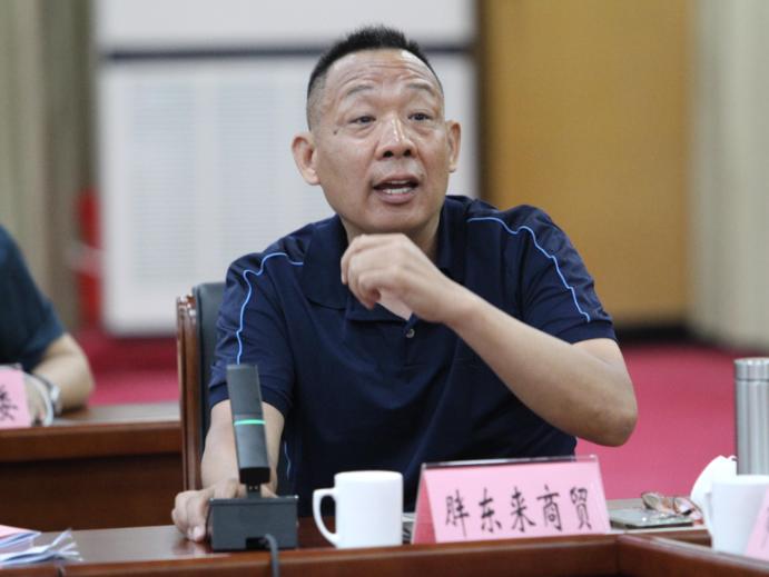 3月8日，整个中国企业界再次集体沉默。胖东来创始人于东来投下一枚重磅炸弹