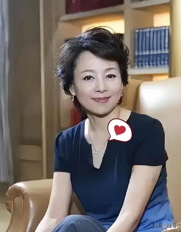 66岁张瑜含泪坦言：人这一生最大的遗憾，是弄丢了那个满眼都是自己的人。