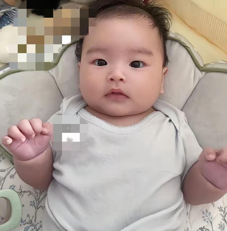 育儿界最治愈的遗传名场面，被汪小菲和马筱梅的小儿子完美演绎！刚满五个月的汪宝曝光
