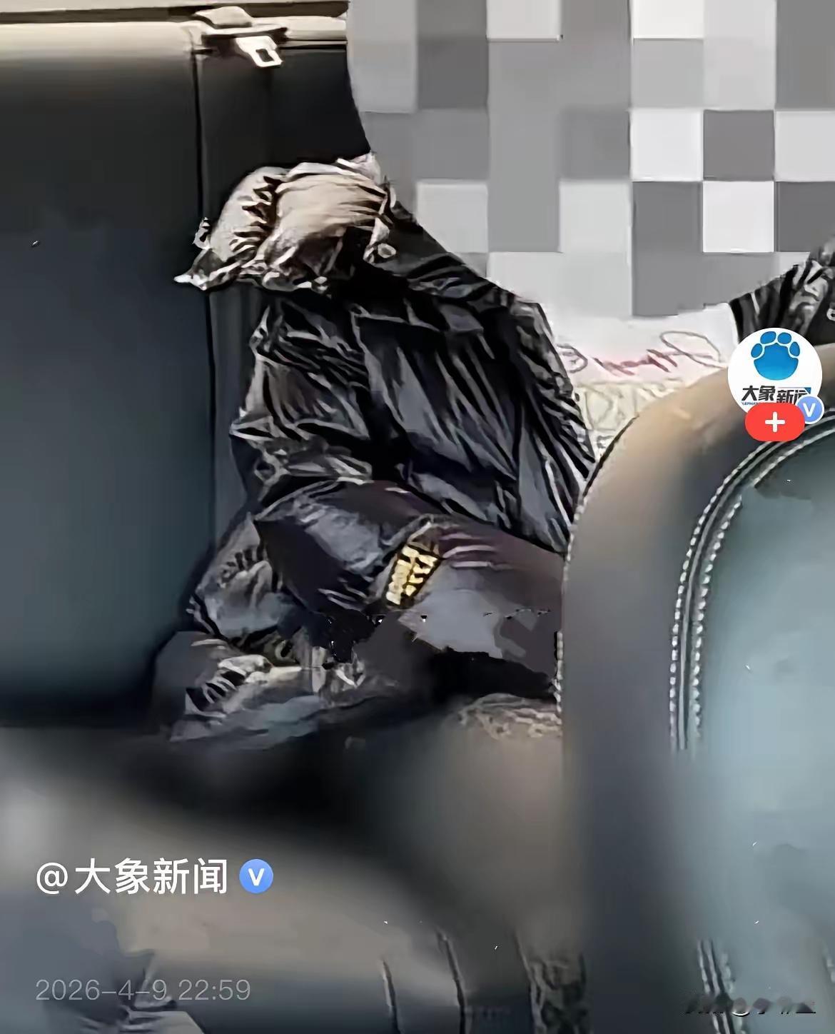 就沈阳网约车司机送12岁女孩去她爸小区被拒的事，警方有没有传唤女孩她爸说说打麻将