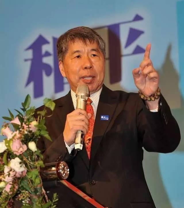 🌞张亚中曾说：国民党有四种，第一是美国国民党，我觉的代表人物是朱立伦，主张