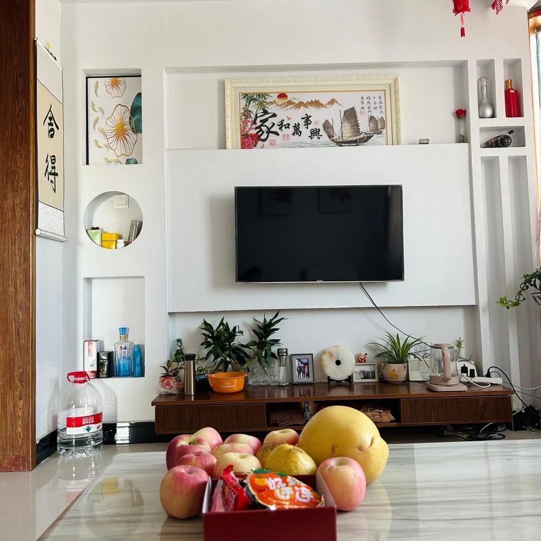 你们发现没有，现在很多人都看开了，不像以前那样喜欢，一大家子住一起，现在