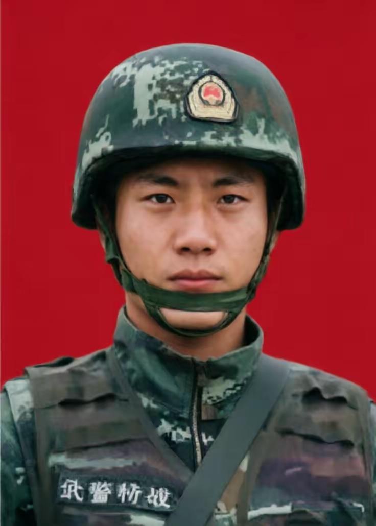 徐闯，1990年11月生，河北晋州人，2009年入伍，2023年因病退役。在武警