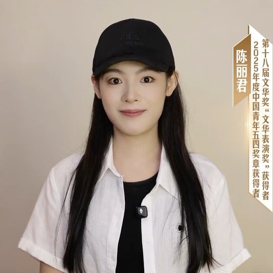 就这样看着你