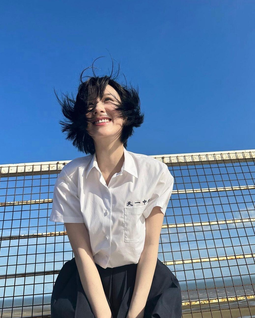 包上恩短发校服vs长发校服真的没差别啊各有各的美沙漏时期也超级可爱